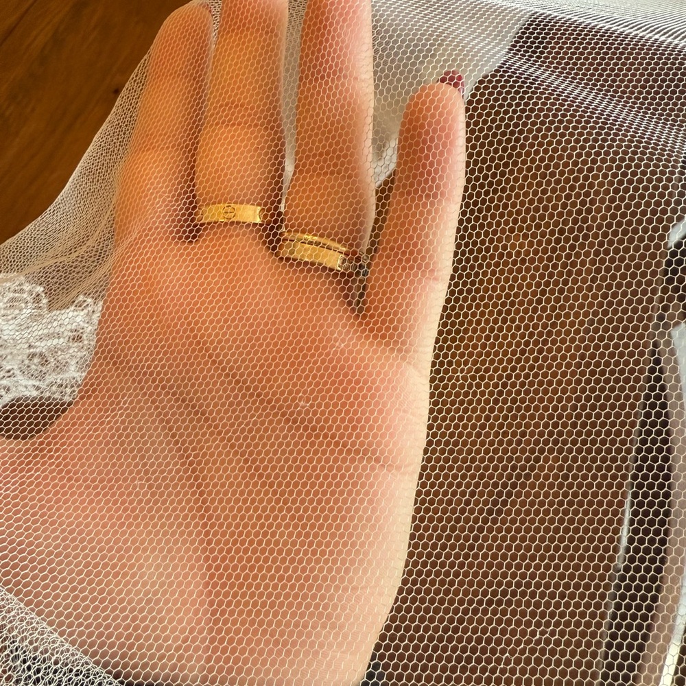 Sarah Seven Veil - Picture 12 of 13